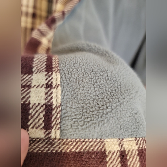 Men's Duluth Trading Co. Fleece Lined Relaxed-Fit Deep Brown Plaid Shirt Jac - M - Picture 4 of 12